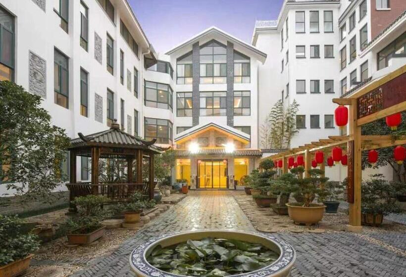 Hotel 7days Premium Zaozhuang Taierzhuang Ancient City Branch