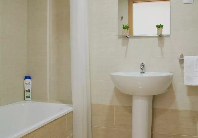 هتل Be Free Isla Plana