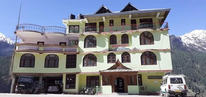 בית מלון כפרי Debbhumi Regency