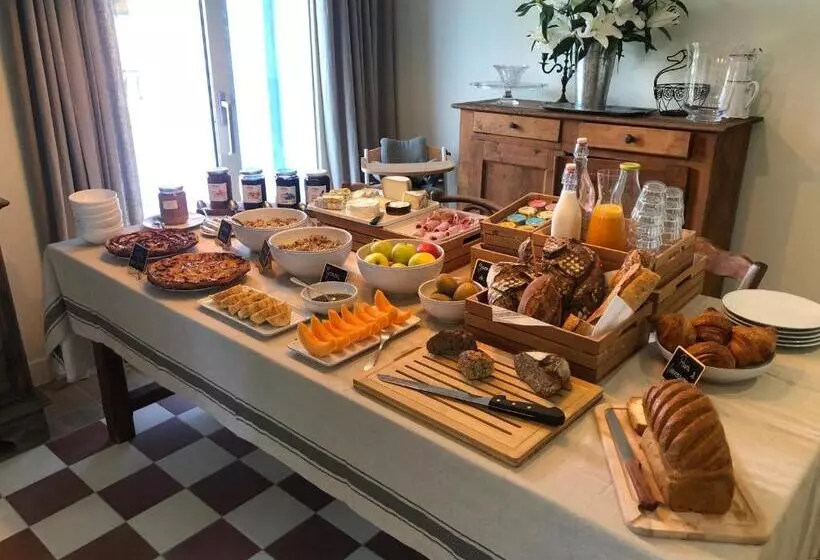 ホテル Hôtel Le Mouton Bleu