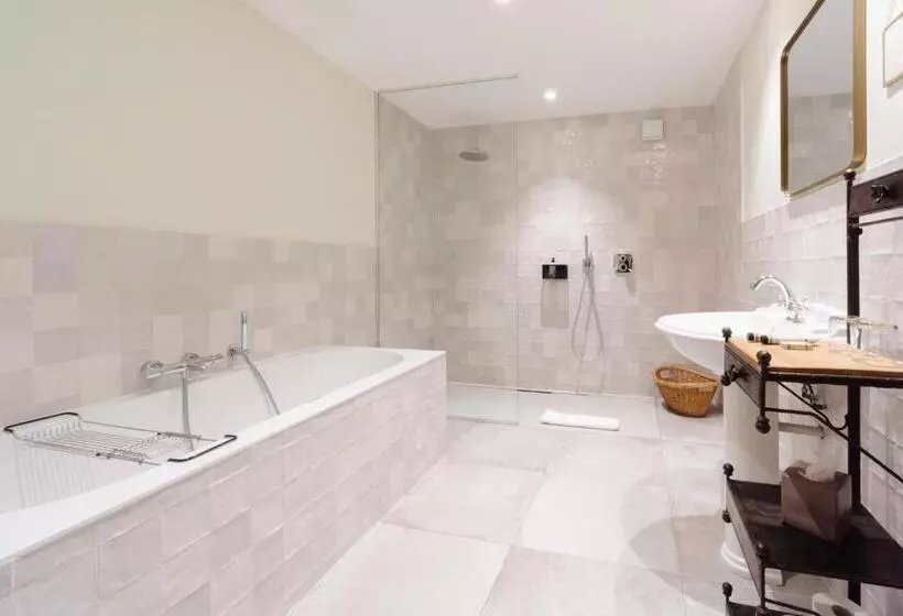 ホテル Hôtel Le Mouton Bleu