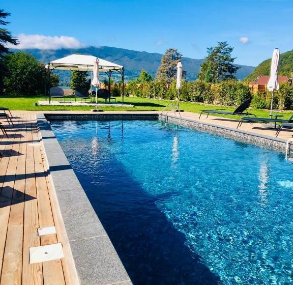 Отель Hôtel Le Mouton Bleu