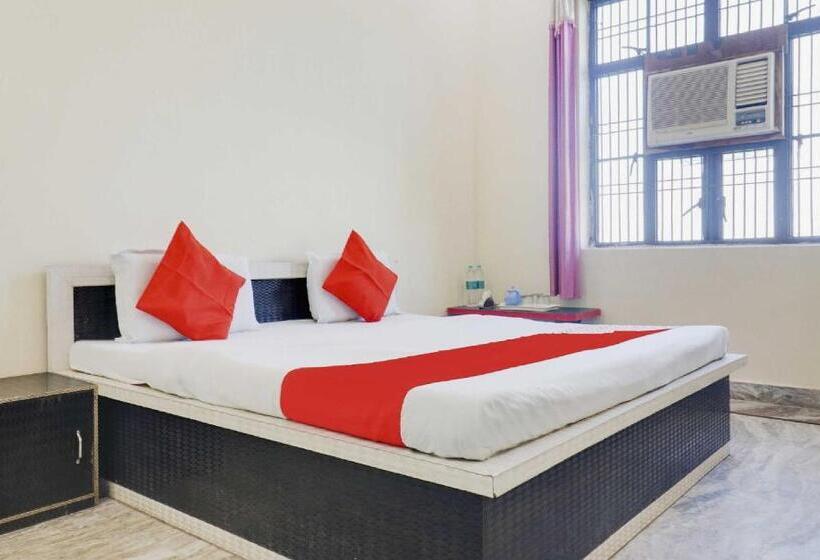 酒店 Oyo 72863 New Satkar