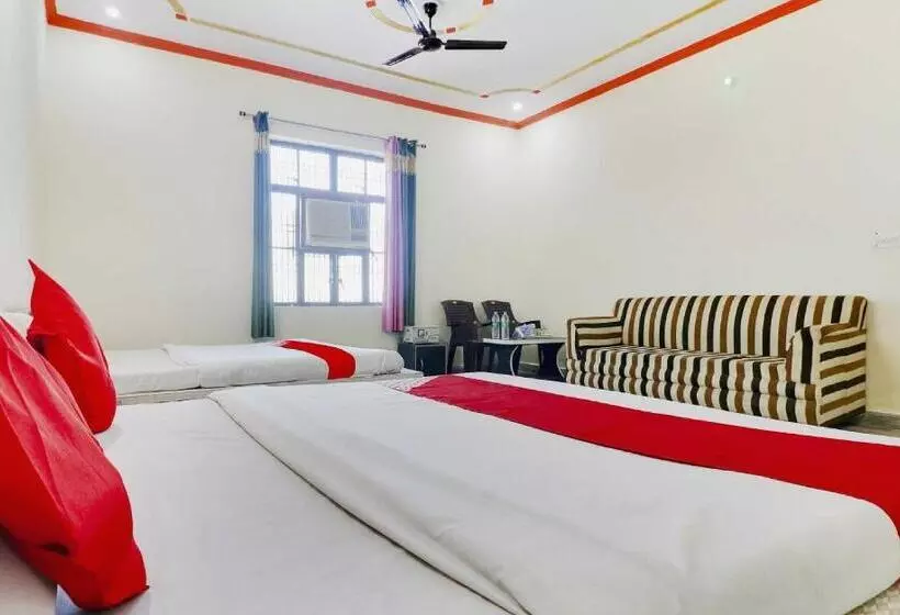 Hotelli Oyo 72863 New Satkar