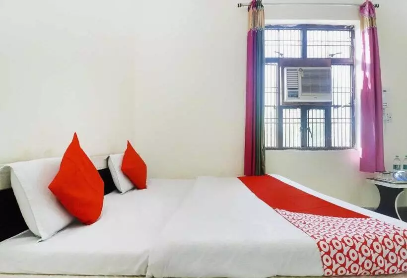Hotelli Oyo 72863 New Satkar