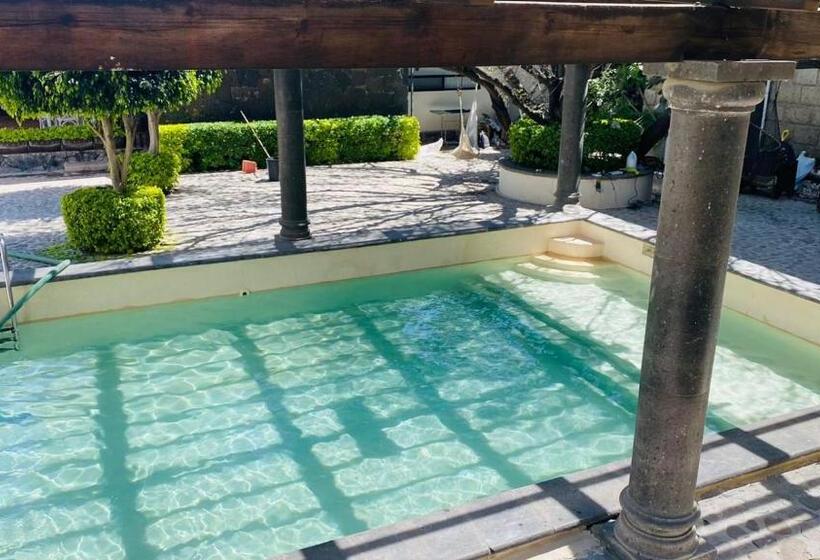 هتل Suites Campestres Montebello