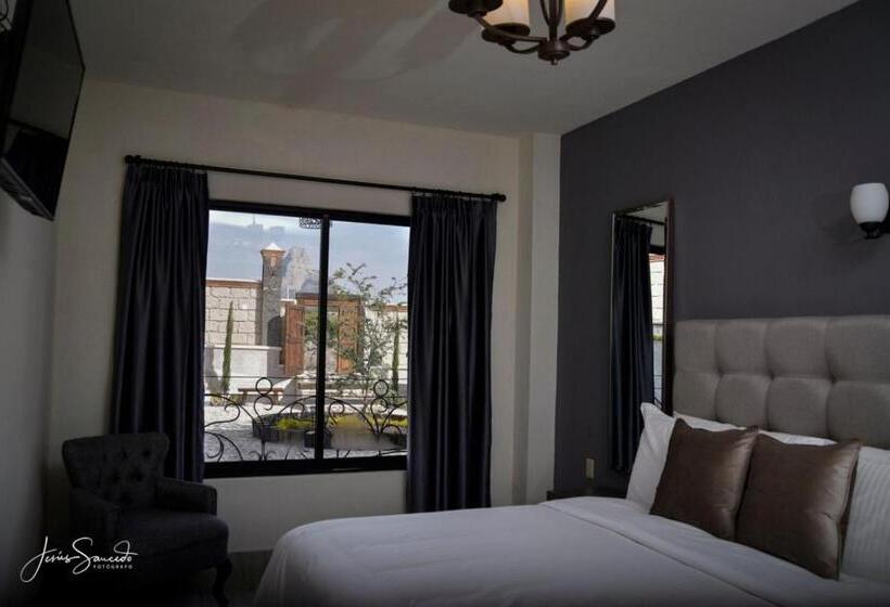 هتل Suites Campestres Montebello