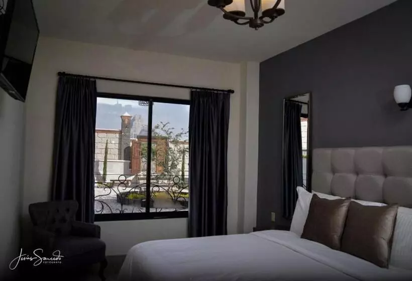 ホテル Suites Campestres Montebello