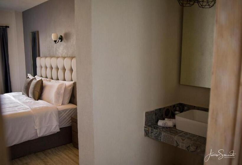 هتل Suites Campestres Montebello