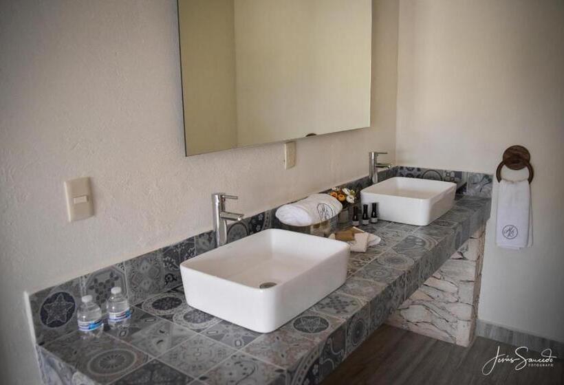 هتل Suites Campestres Montebello