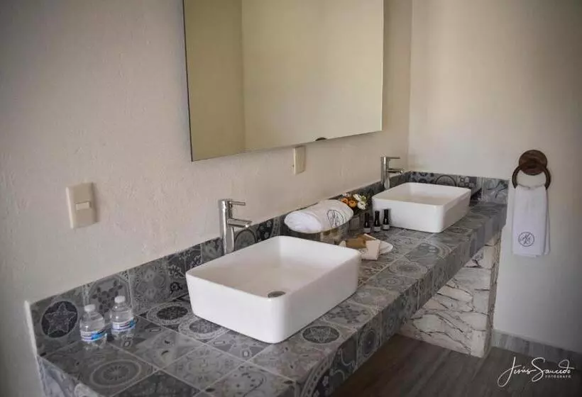 ホテル Suites Campestres Montebello