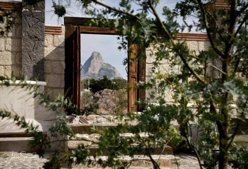 ホテル Suites Campestres Montebello