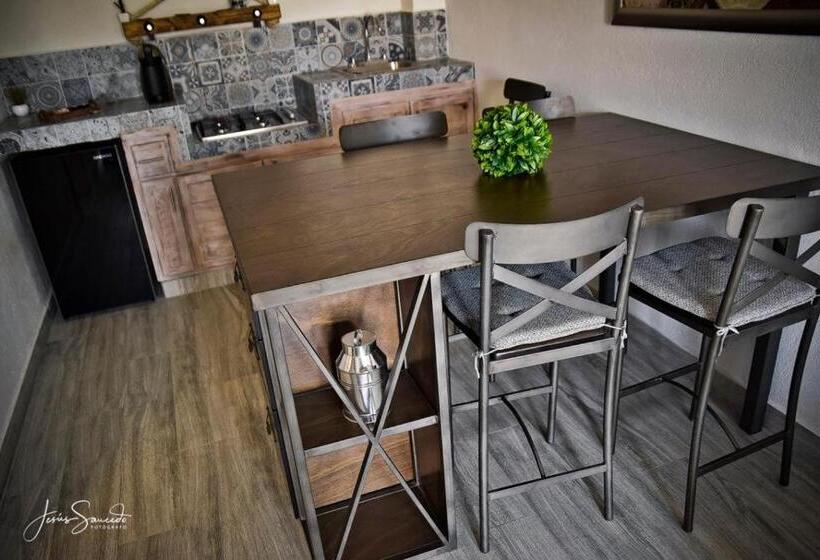 هتل Suites Campestres Montebello