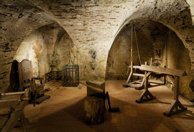 פנסיון Penzion Hradu Svojanov