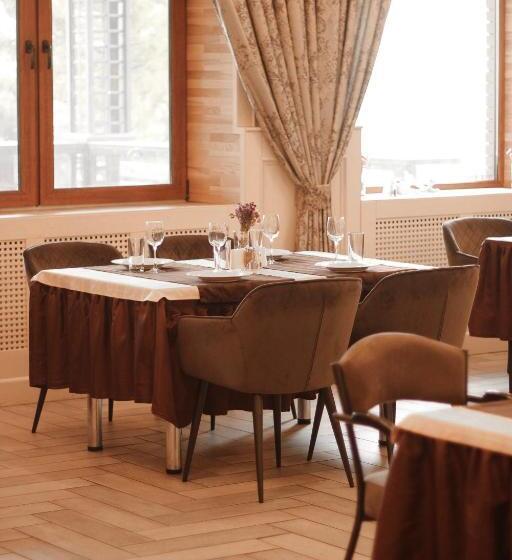 Relax Hotel   Restaurant Complex