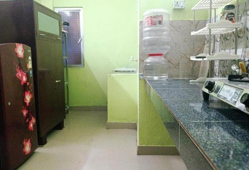 تختخواب و صبحانه The Leisure Home Stay