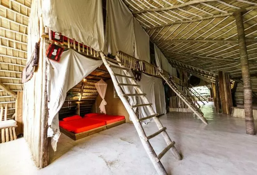 Ganesh Hostel & Shivas Bungalows