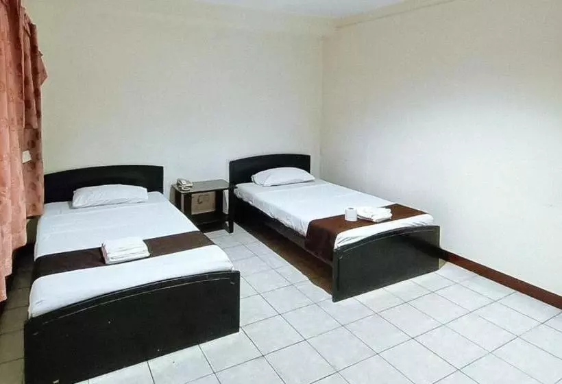 ホテル Check Inn Bacolod By Reddoorz