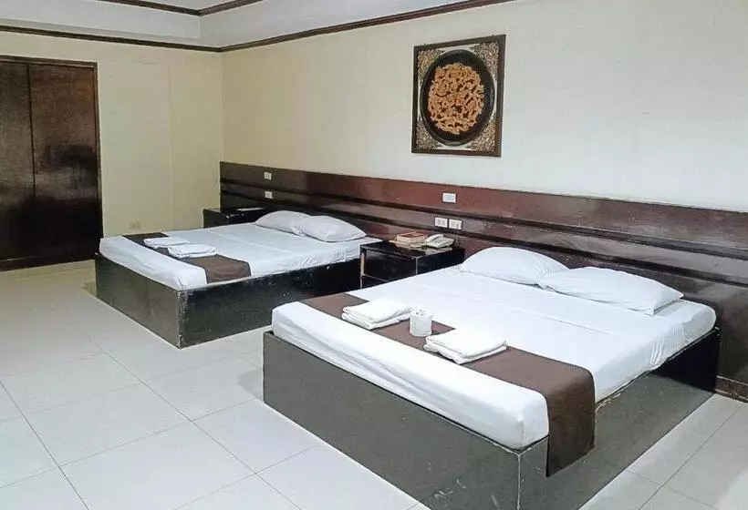 ホテル Check Inn Bacolod By Reddoorz