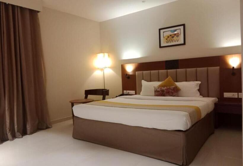 בית מלון כפרי Jk Park Residency Perambra