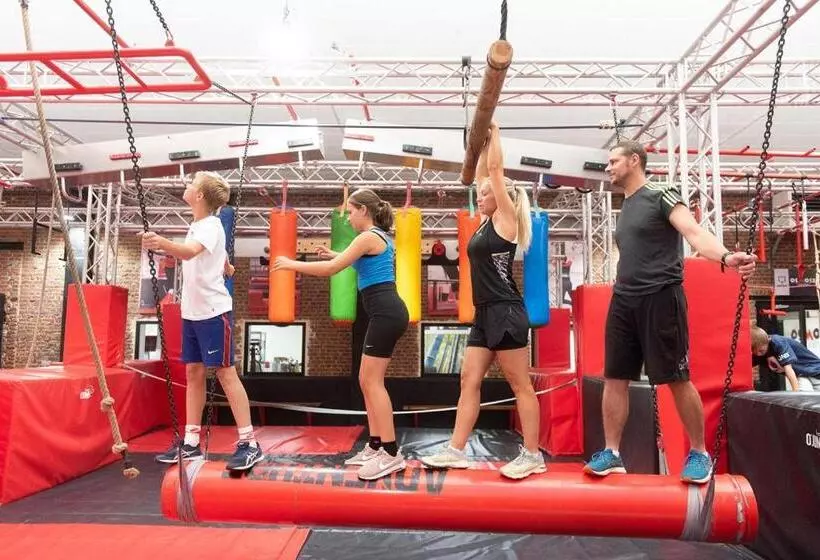 Hotelli Logis   Hostellerie & Restaurant Du Marché