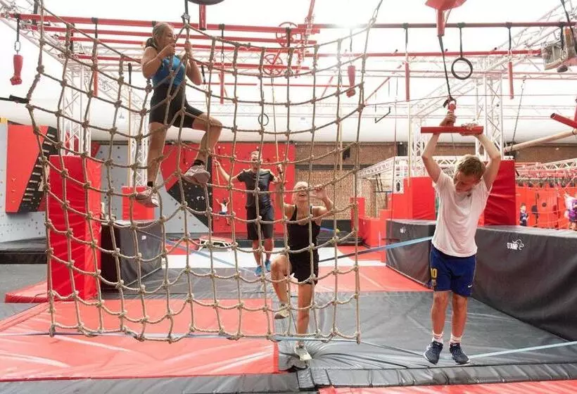 Hotelli Logis   Hostellerie & Restaurant Du Marché