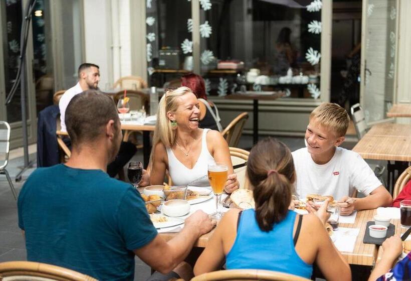 בית מלון כפרי Logis Hostellerie & Restaurant Du Marché