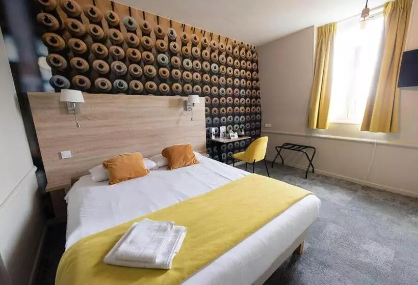 Hotelli Logis   Hostellerie & Restaurant Du Marché