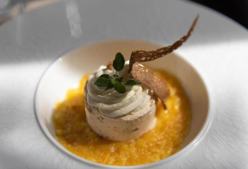 בית מלון כפרי Logis Hostellerie & Restaurant Du Marché