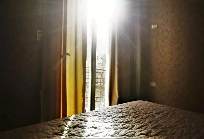 هتل Valencia  Cairo
