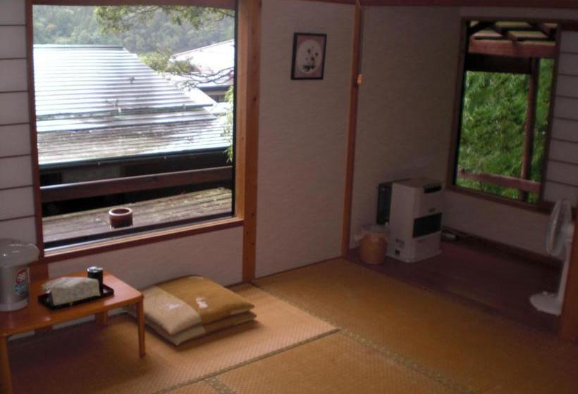 ペンション Farmer S Guesthouse Polepole