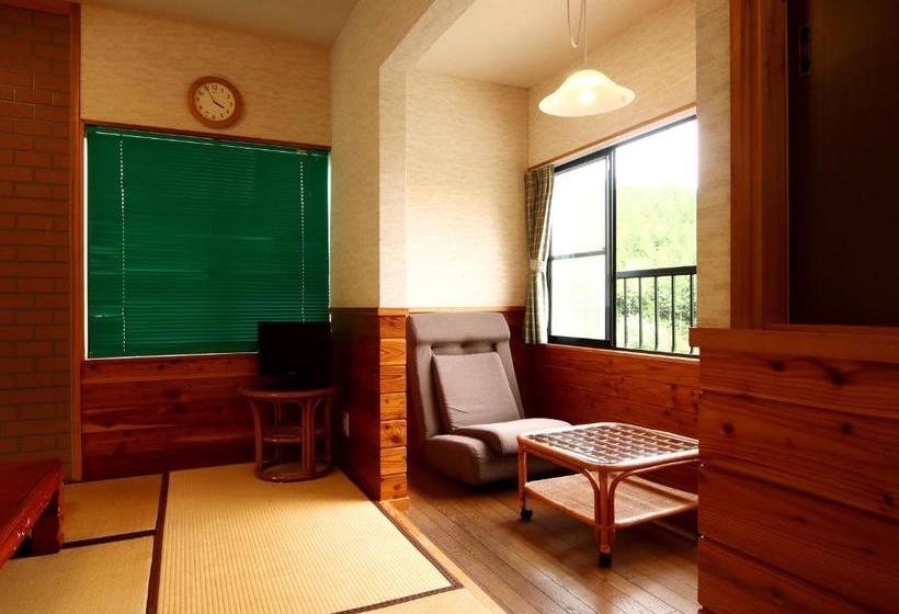 ペンション Farmer S Guesthouse Polepole