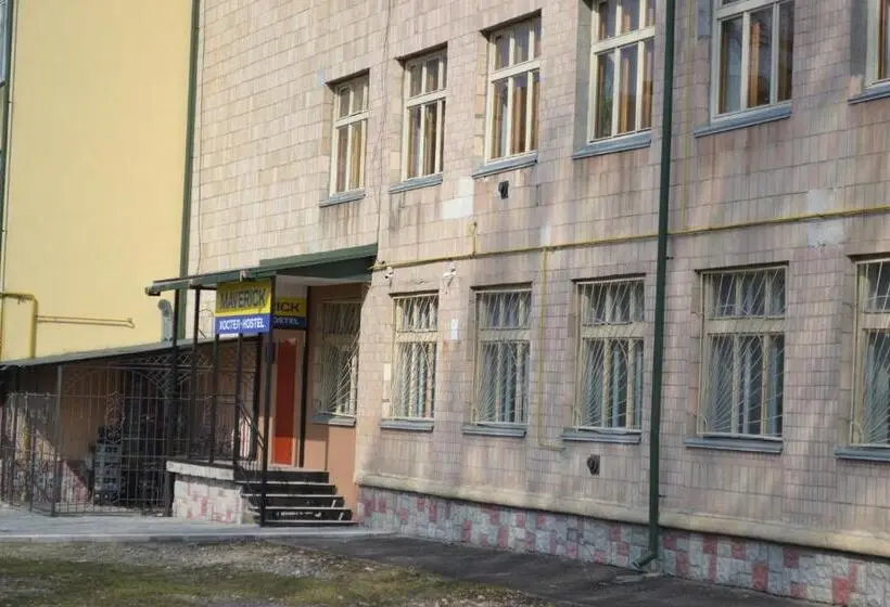 Cămin Maverick