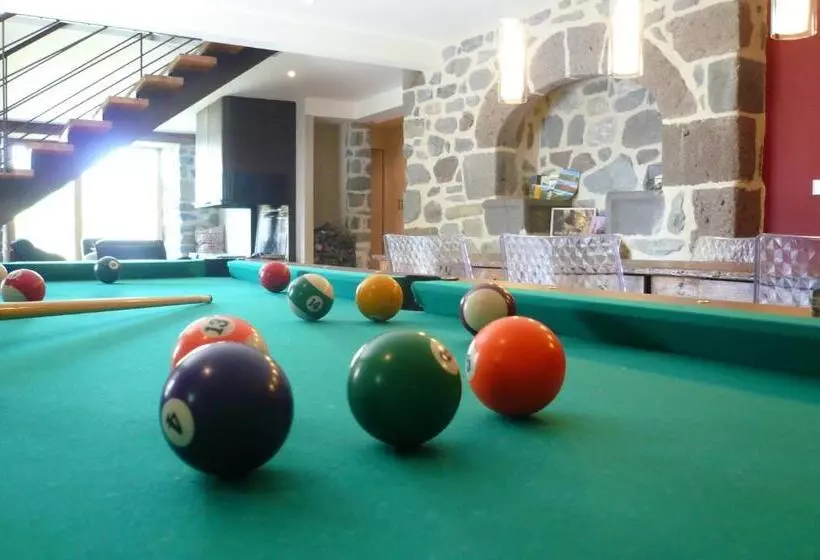 Aamiaismajoitus (B&B) Aux Caprices D'aubrac