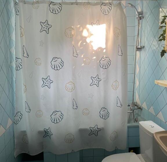 تختخواب و صبحانه Guest House Raisa