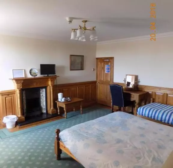 ベッドアンドブレックファースト The Londesborough Arms Bar With En Suite Rooms