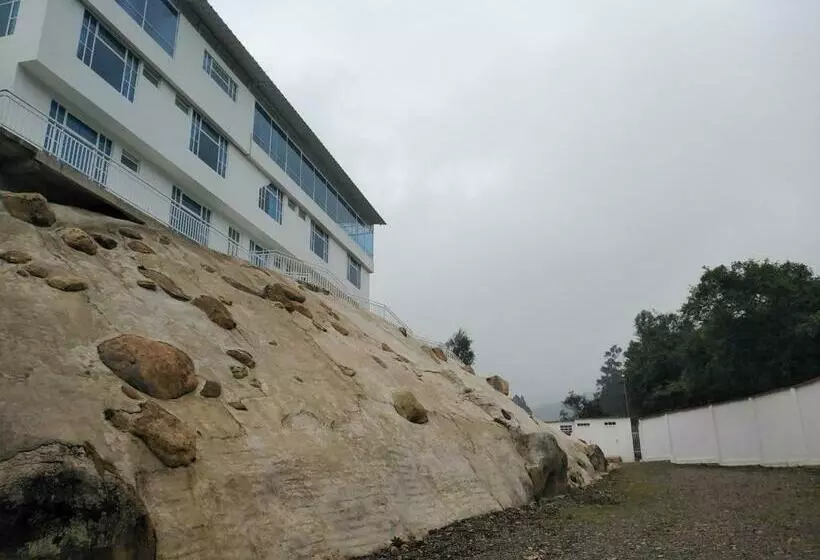 ホテル Alta Montaña