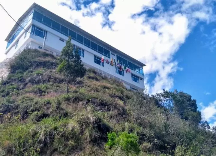 ホテル Alta Montaña