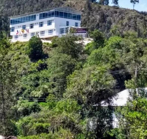 ホテル Alta Montaña