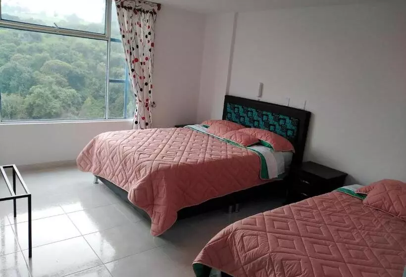 ホテル Alta Montaña