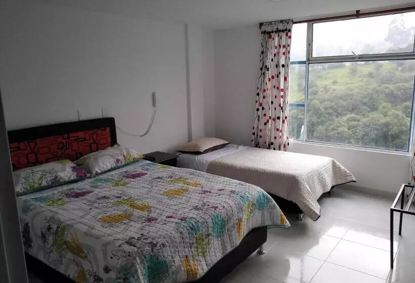 ホテル Alta Montaña