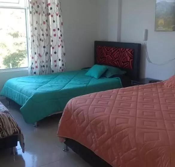 ホテル Alta Montaña