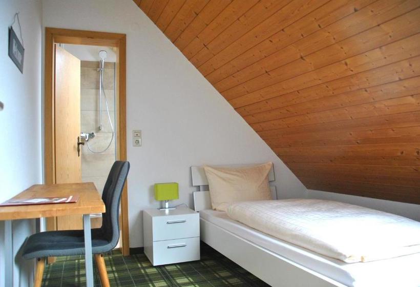 Szálloda Altbau Gasthaus Amboss