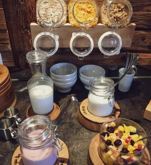 Hotelli Altbau Gasthaus Amboss