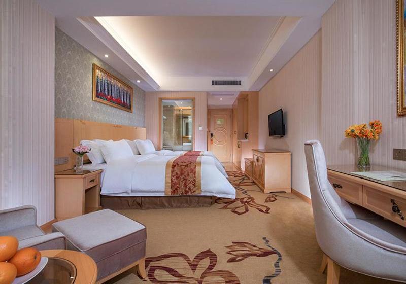 Vienna Hotel Shenzhen Fuyong Village