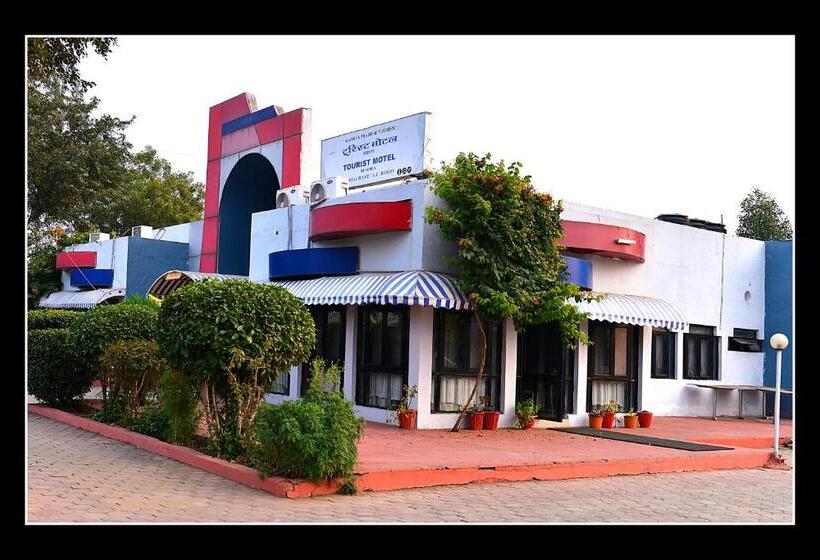 Mpt Tourist Motel, Biaora