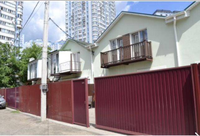 پانسیون гостьовий будинок осокорки