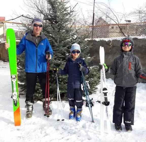 Majatalo Azhdahak B&b In Geghashen , Abovyan