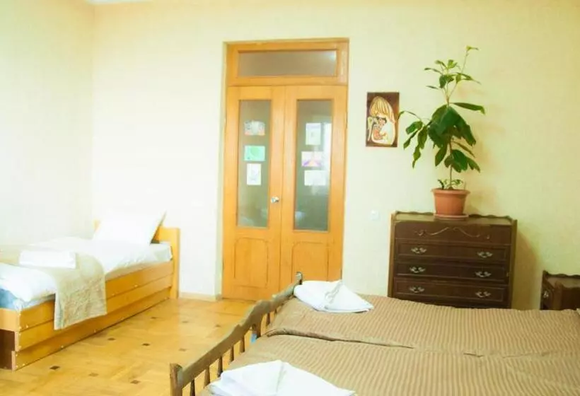 Majatalo Azhdahak B&b In Geghashen , Abovyan