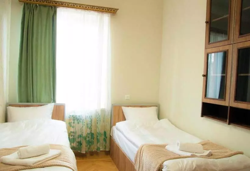 Majatalo Azhdahak B&b In Geghashen , Abovyan